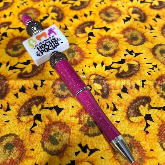 Handmade Beaded Hocus Pocus Pen - Picture 4 of 4
